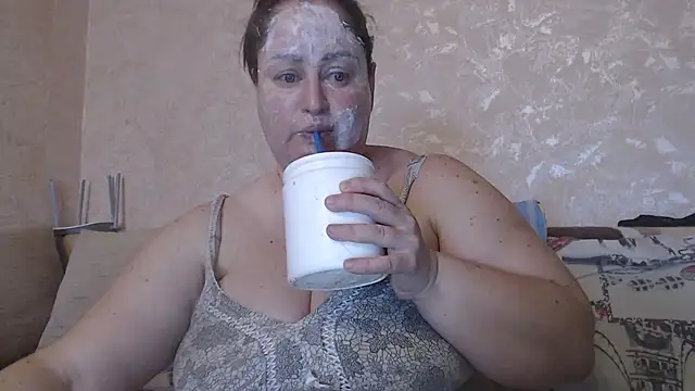 Snapshot of Amy_August chatting on 03.09.25 Amy August online show from 03.09.25