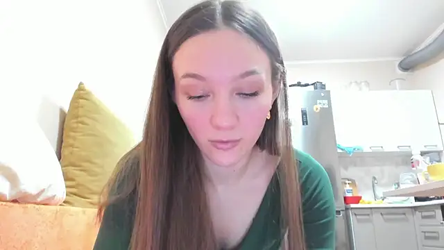 Snapshot of Naughty_Molly chatting on 02.06.26 Naughty Molly online show from 02.06.26