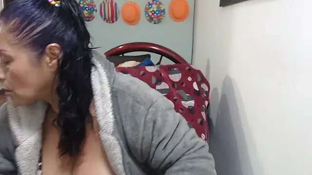 sexytitshot126 online show from 06.27.26