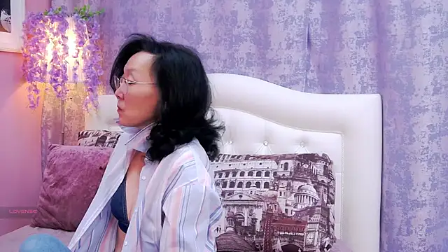 Asian legs online show from 01.10.26