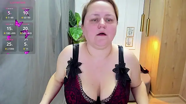 Snapshot of ScarlettSoft chatting on 01.06.25 ScarlettSoft online show from 01.06.25