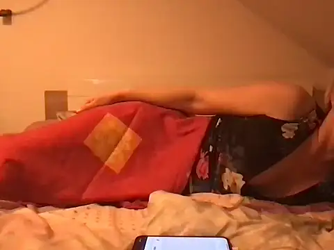 Moistdevil online show from 01.07.25