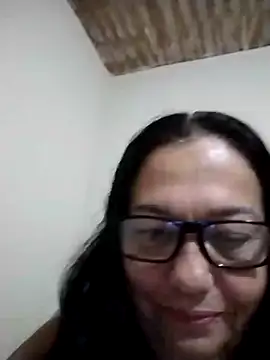 Snapshot of catdool chatting on 02.08.25 catdool online show from 02.08.25