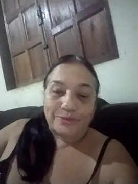 Snapshot of catdool chatting on 10.30.25 catdool online show from 10.30.25