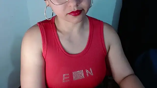 Snapshot of lizbodu chatting on 10.18.25 lizbodu online show from 10.18.25