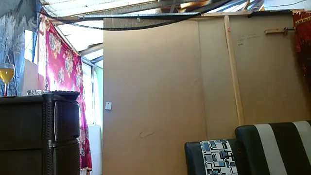 Snapshot of hardrock982 chatting on 02.05.25 hardrock982 online show from 02.05.25