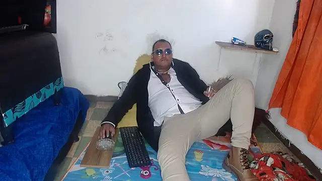 Snapshot of hardrock982 chatting on 02.18.25 hardrock982 online show from 02.18.25