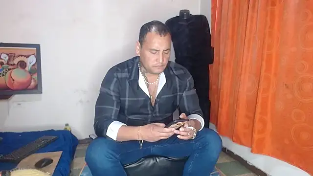 Snapshot of hardrock982 chatting on 02.24.25 hardrock982 online show from 02.24.25