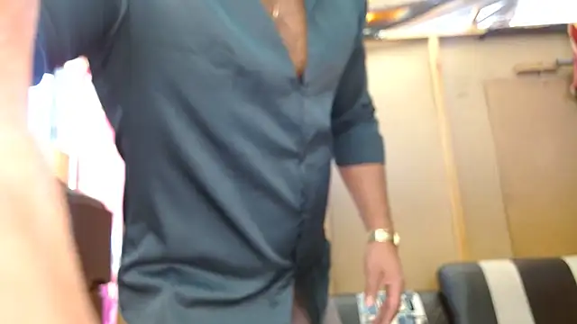 Snapshot of hardrock982 chatting on 02.26.25 hardrock982 online show from 02.26.25