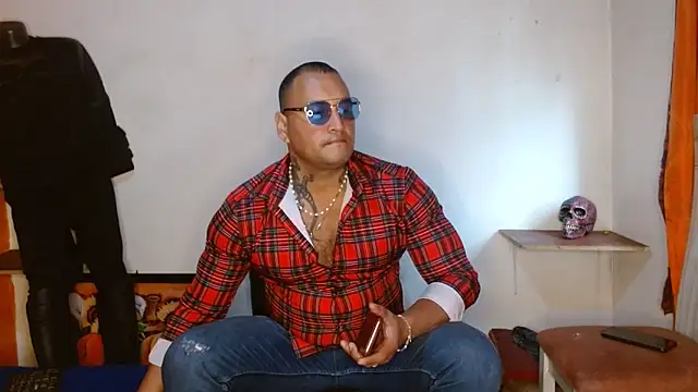 Snapshot of hardrock982 chatting on 03.06.25 hardrock982 online show from 03.06.25