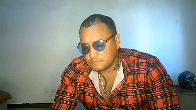 Snapshot of hardrock982 chatting on 03.22.25 hardrock982 online show from 03.22.25