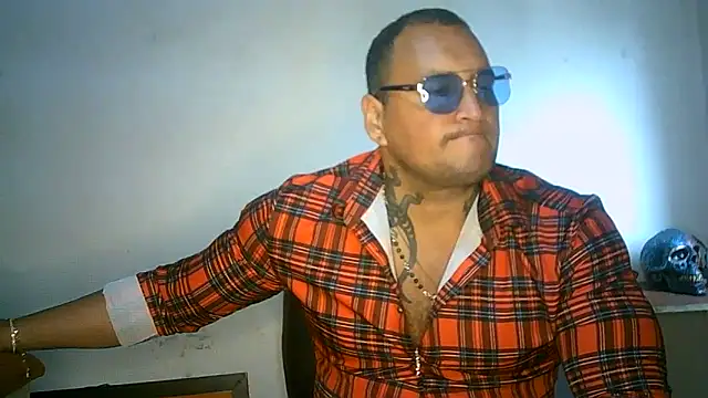 Snapshot of hardrock982 chatting on 03.22.25 hardrock982 online show from 03.22.25