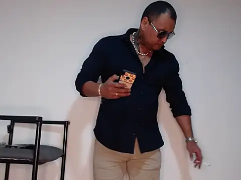 Snapshot of hardrock982 chatting on 09.20.25 hardrock982 online show from 09.20.25