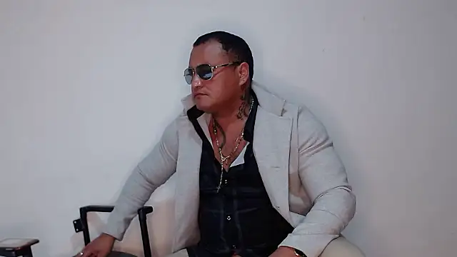 Snapshot of hardrock982 chatting on 10.25.25 hardrock982 online show from 10.25.25