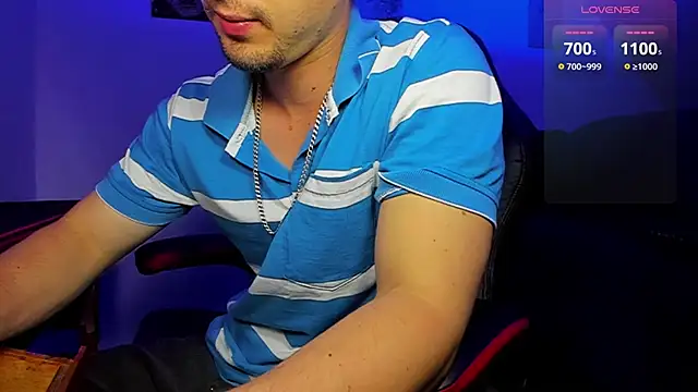 Snapshot of Alex_smith00 chatting on 01.11.25 Alex smith00 online show from 01.11.25