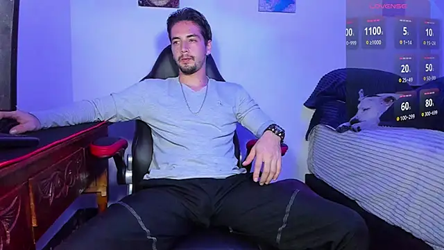 Snapshot of Alex_smith00 chatting on 01.25.25 Alex smith00 online show from 01.25.25