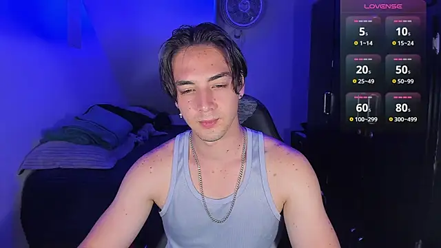 Snapshot of Alex_smith00 chatting on 09.18.25 Alex smith00 online show from 09.18.25