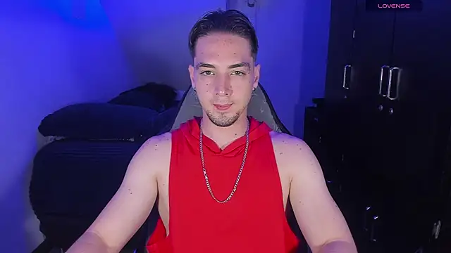 Snapshot of Alex_smith00 chatting on 10.05.25 Alex smith00 online show from 10.05.25