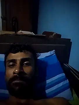 Snapshot of Erangajayawardana chatting on 10.22.25 Erangajayawardana online show from 10.22.25