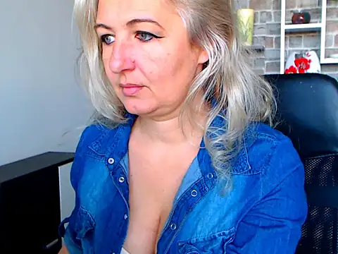 angel devil milf online show from 01.27.25