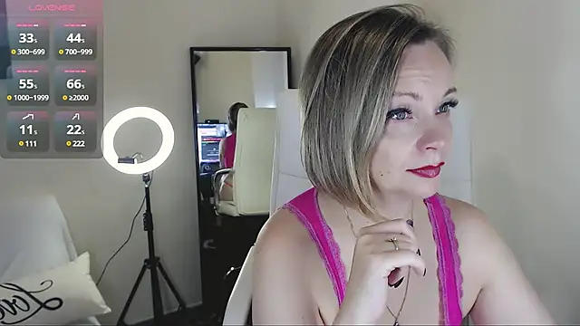 Tilly Eliot online show from 02.04.25