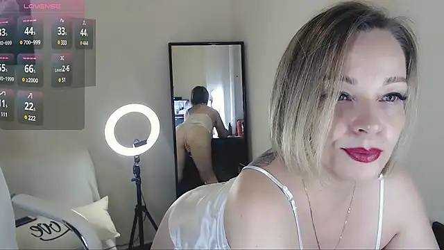 Tilly Eliot online show from 03.18.25