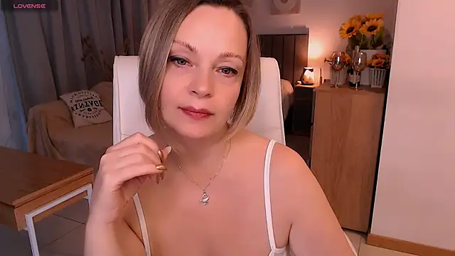 Tilly Eliot online show from 06.22.26