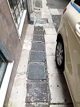 Snapshot of kostas19cm chatting on 10.23.25 kostas19cm online show from 10.23.25