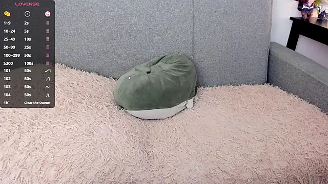 Snapshot of loliwoods chatting on 03.06.25 loliwoods online show from 03.06.25