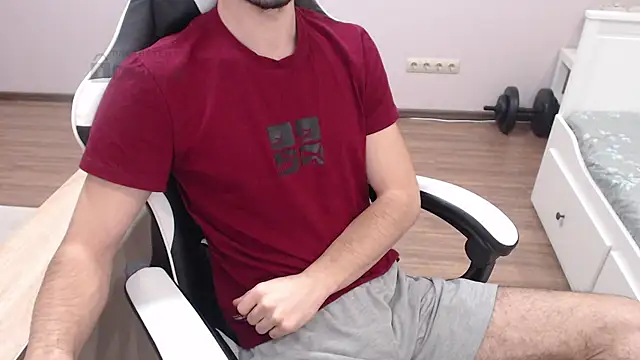 Snapshot of Mandarin4ks chatting on 02.21.25 Mandarin4ks online show from 02.21.25