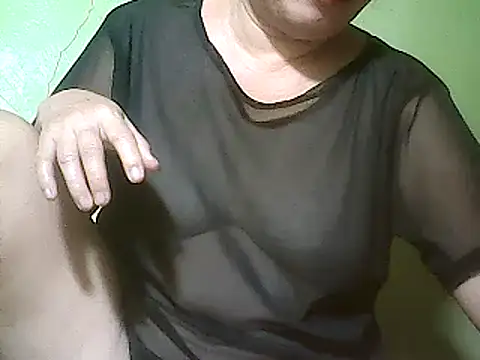 Snapshot of SoSweetPearl chatting on 02.16.25 SoSweetPearl online show from 02.16.25