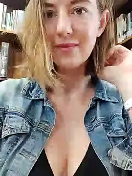 TopsyWilde online show from 01.31.25