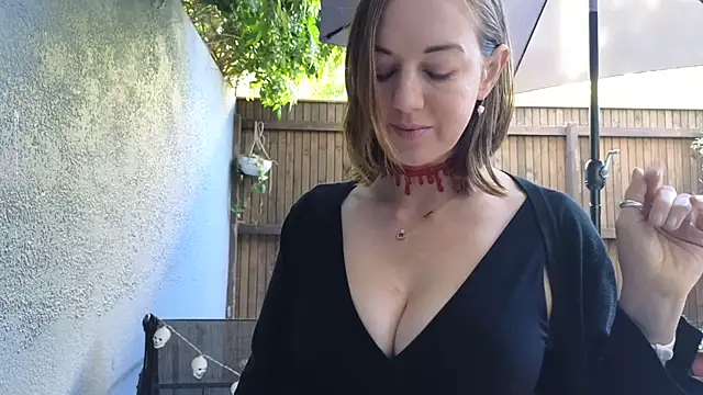 TopsyWilde online show from 10.27.25