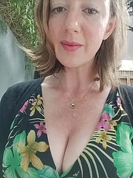 TopsyWilde online show from 01.18.26