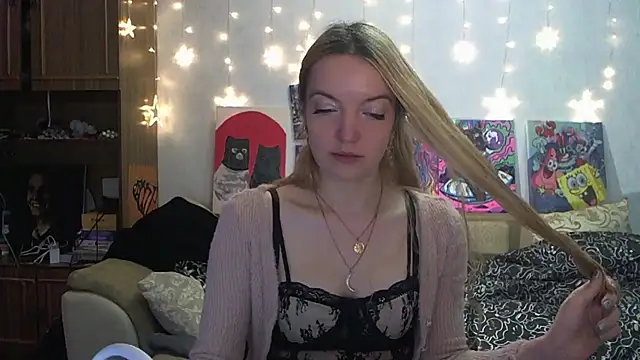 SecretSophia online show from 01.05.25