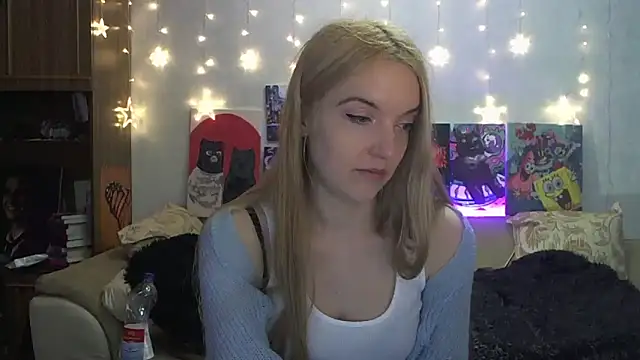 SecretSophia online show from 03.04.25