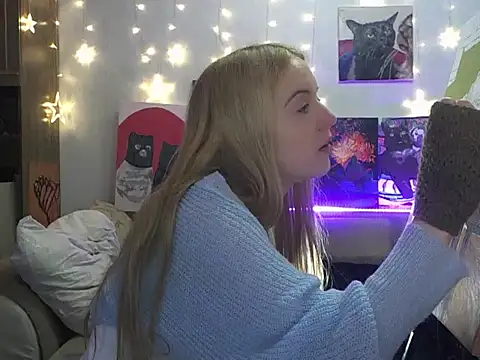 SecretSophia online show from 03.18.25