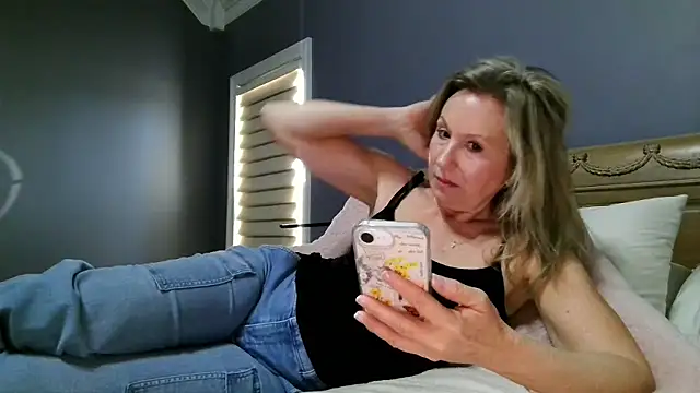Lisaisluscious online show from 01.16.26