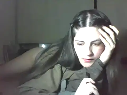 Snapshot of Insomniacl chatting on 12.21.24 Insomniacl online show from 12.21.24