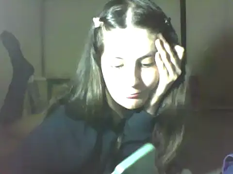 Snapshot of Insomniacl chatting on 02.01.25 Insomniacl online show from 02.01.25