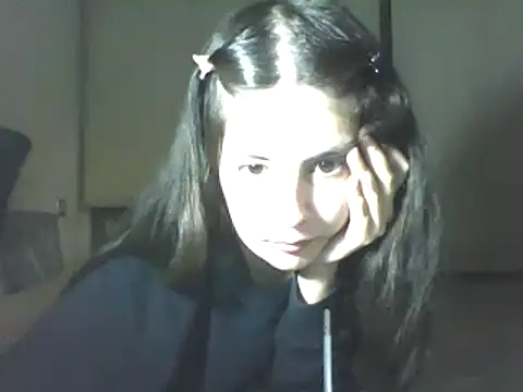 Snapshot of Insomniacl chatting on 03.16.25 Insomniacl online show from 03.16.25