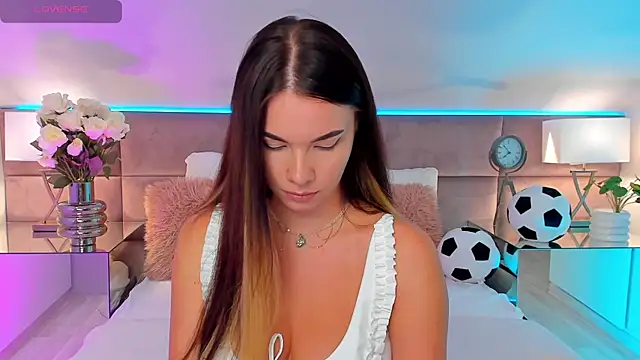 MiaMuse online show from 07.05.26