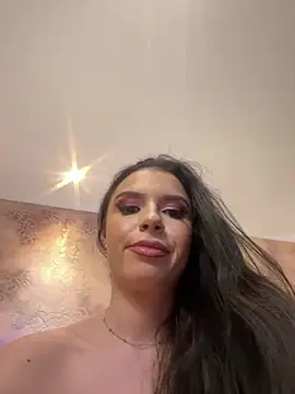 Natanniella online show from 02.15.25