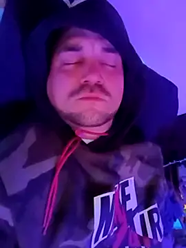 Snapshot of Jewfish420 chatting on 03.17.25 Jewfish420 online show from 03.17.25