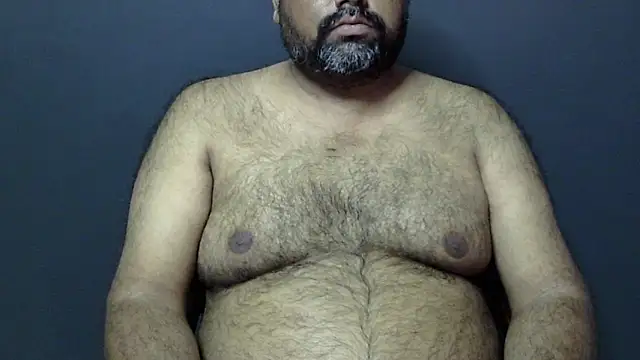Snapshot of hairysubcub_70 chatting on 01.31.25 hairysubcub 70 online show from 01.31.25