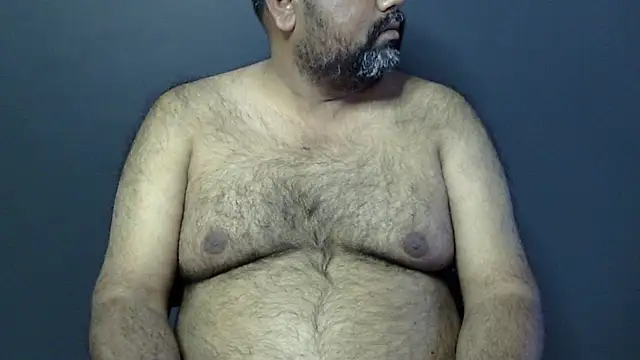 Snapshot of hairysubcub_70 chatting on 02.05.25 hairysubcub 70 online show from 02.05.25