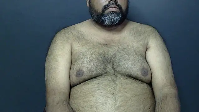 Snapshot of hairysubcub_70 chatting on 02.17.25 hairysubcub 70 online show from 02.17.25