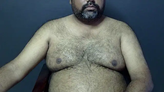 Snapshot of hairysubcub_70 chatting on 03.14.25 hairysubcub 70 online show from 03.14.25