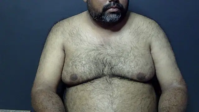 Snapshot of hairysubcub_70 chatting on 03.16.25 hairysubcub 70 online show from 03.16.25