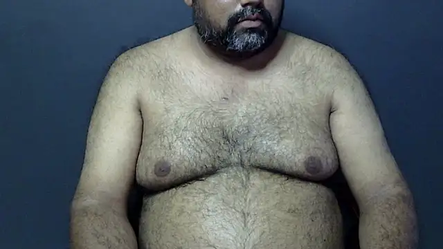 Snapshot of hairysubcub_70 chatting on 03.20.25 hairysubcub 70 online show from 03.20.25